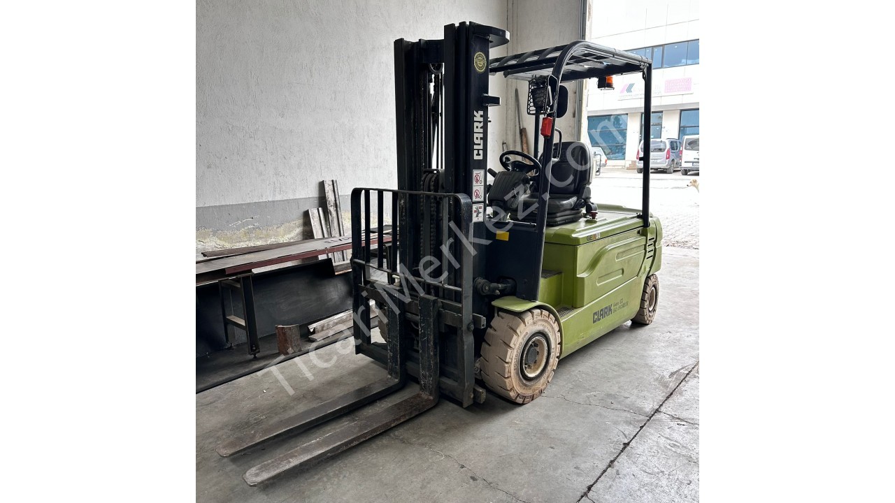 CLARK MARKA 3 TON AKÜLÜ FORKLİFT 2023 MODEL