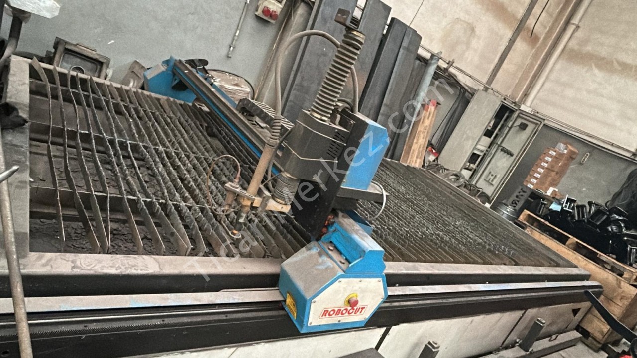 ROBOCUT MARKA 2X4 MT 105 AMPER CNC PLAZMA TEZGAHI 2018 MODEL