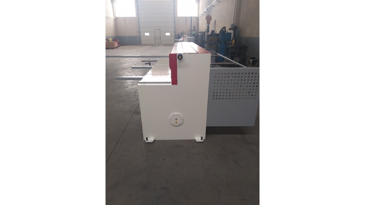 LRGM 2550 x 3mm Rediktörlü LİNDA Machine Marka Giyotin Makas