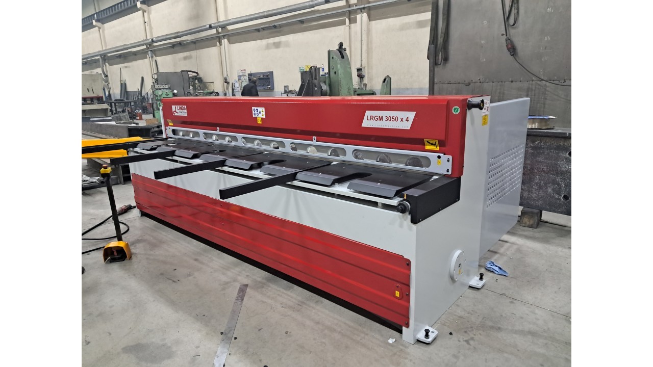 LRGM 3050 x 4mm NC Kontrollü Rediktörlü Giyotin Makas LİNDA MACHİNE - Guillotine Machines