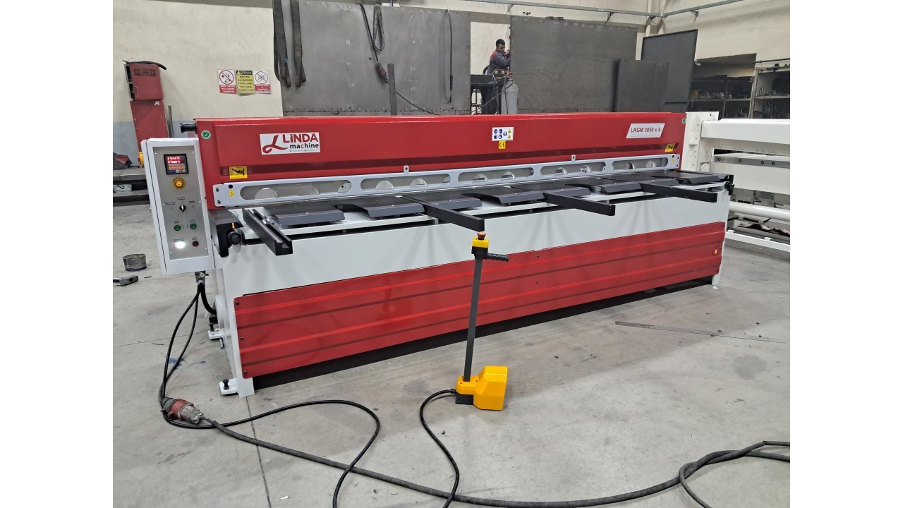 LRGM 3050 x 4mm NC Kontrollü Rediktörlü Giyotin Makas LİNDA MACHİNE - Guillotine Machines