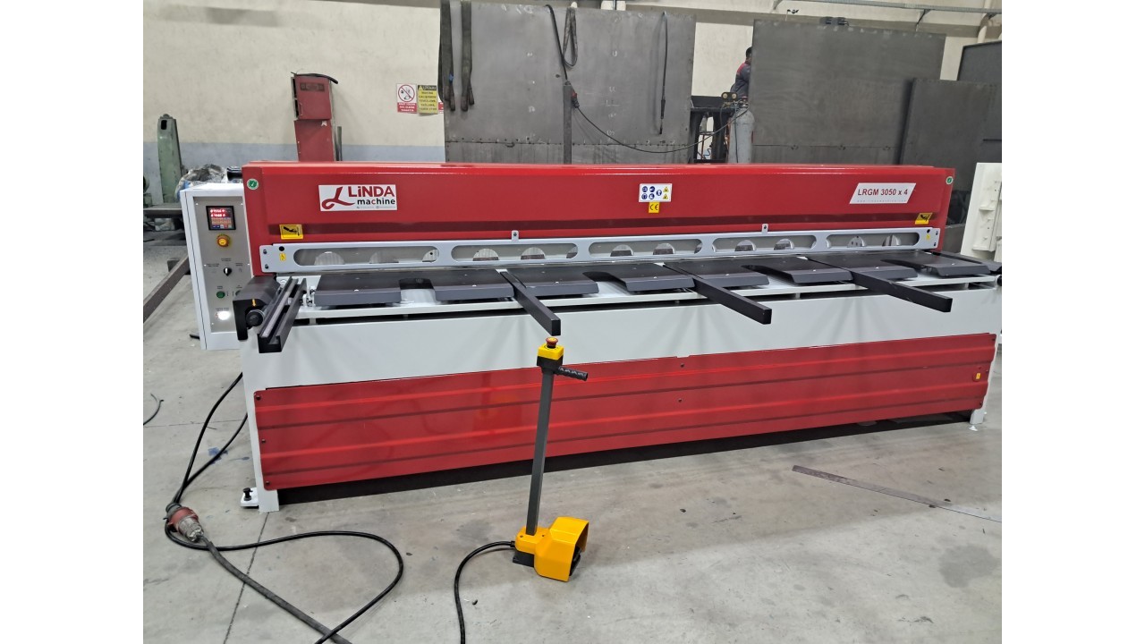 LRGM 3050 x 4mm NC Kontrollü Rediktörlü Giyotin Makas LİNDA MACHİNE - Guillotine Machines