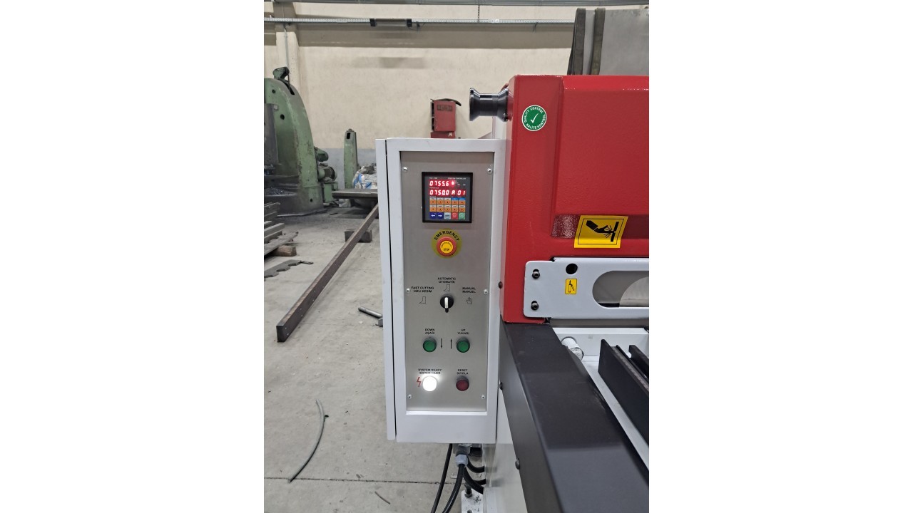 LRGM 3050 x 4mm NC Kontrollü Rediktörlü Giyotin Makas LİNDA MACHİNE - Guillotine Machines