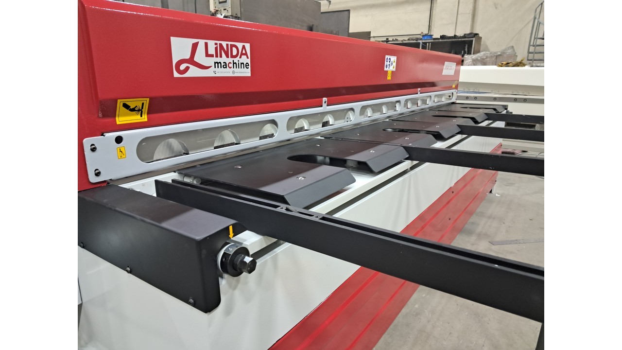 LRGM 3050 x 4mm NC Kontrollü Rediktörlü Giyotin Makas LİNDA MACHİNE - Guillotine Machines