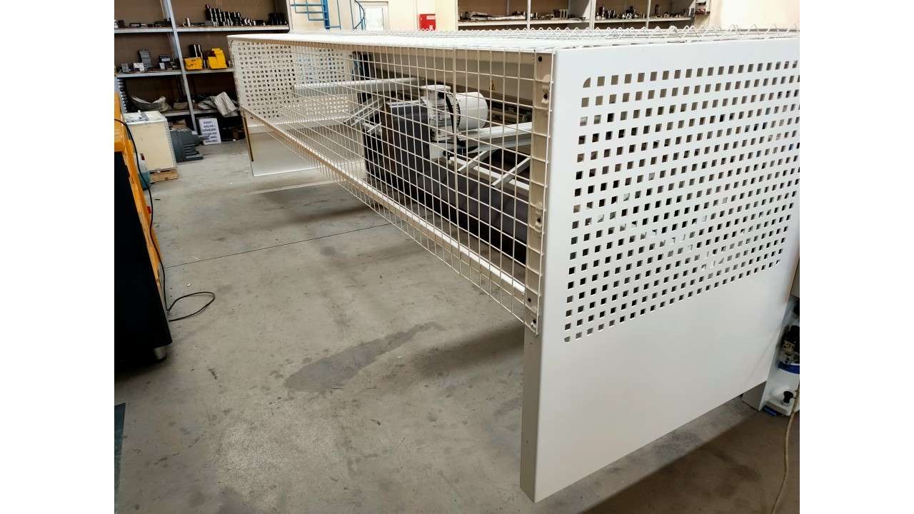 LRGM 4050 x 4mm Rediktörlü Nc Kontrollü 750mm LİNDA Machine Marka Giyotin Makas