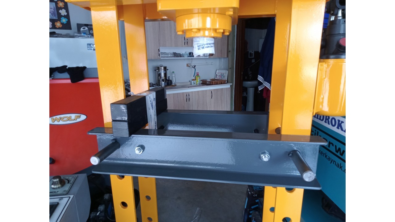 20 Ton Kollu Pres