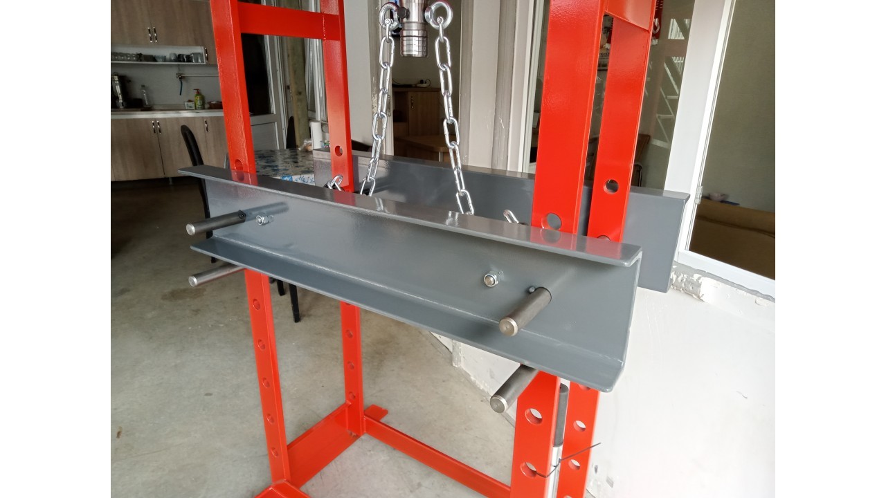 25 Ton Motorlu Pres